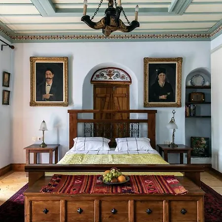 Kanto's Πανσιόν Στεμνίτσα