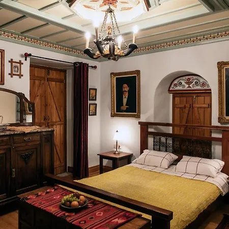 Kanto's Guest house *